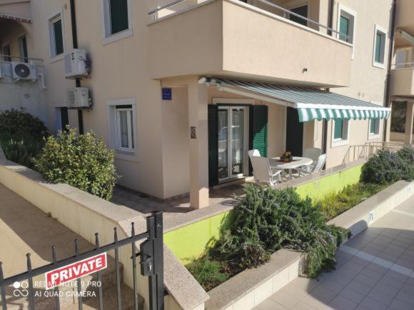 Apartment Anethum